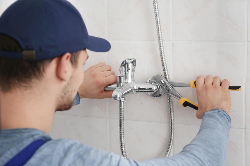 How-To-Fix-A-Leaky-Shower-Faucet